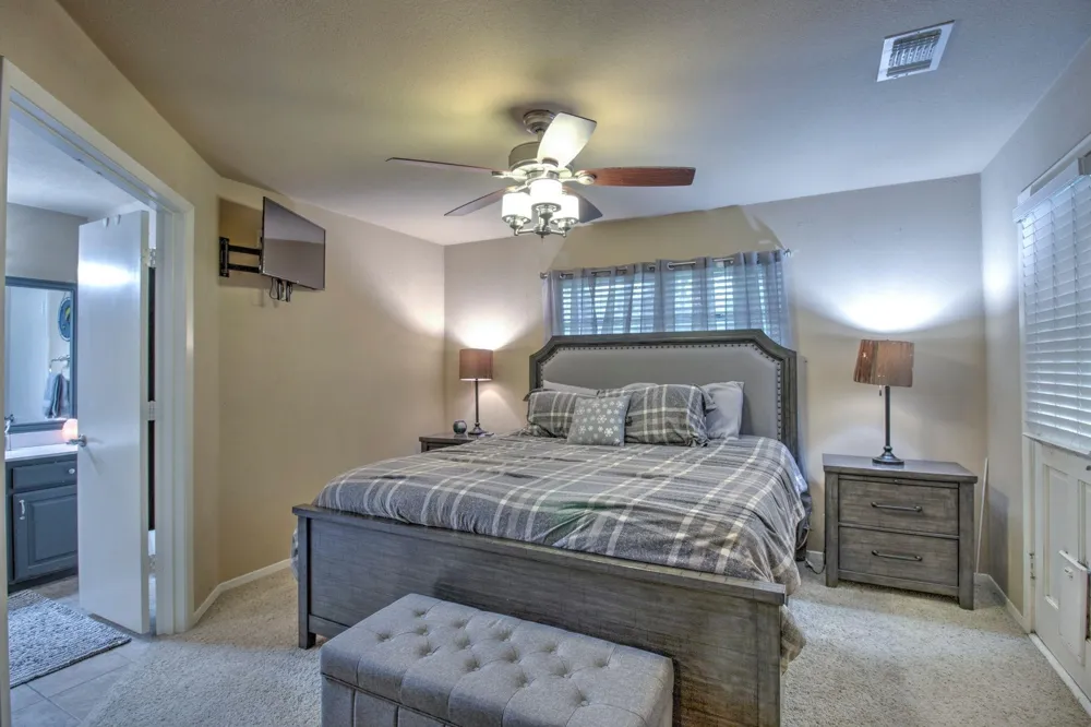 1010 Kiowa Drive W Lake Kiowa, TX 76240