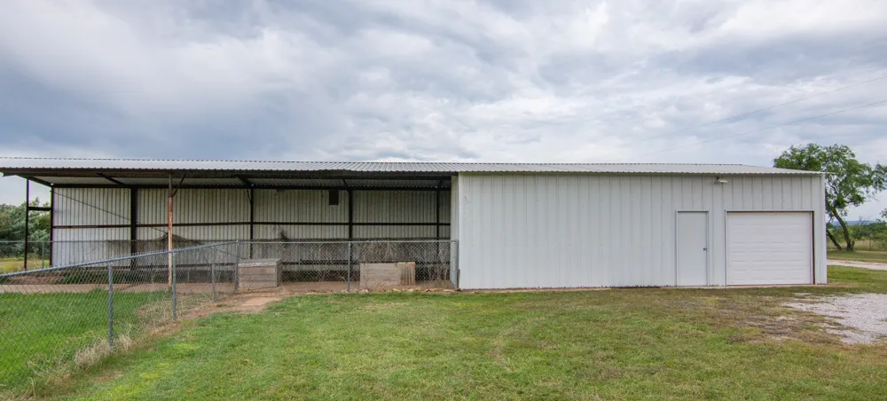 6187 FM 586 S Bangs, TX 76823