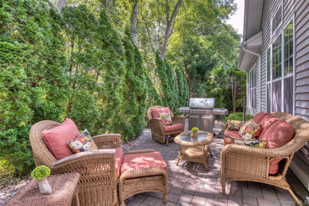63 Encore Boulevard Eastport, NY 11941