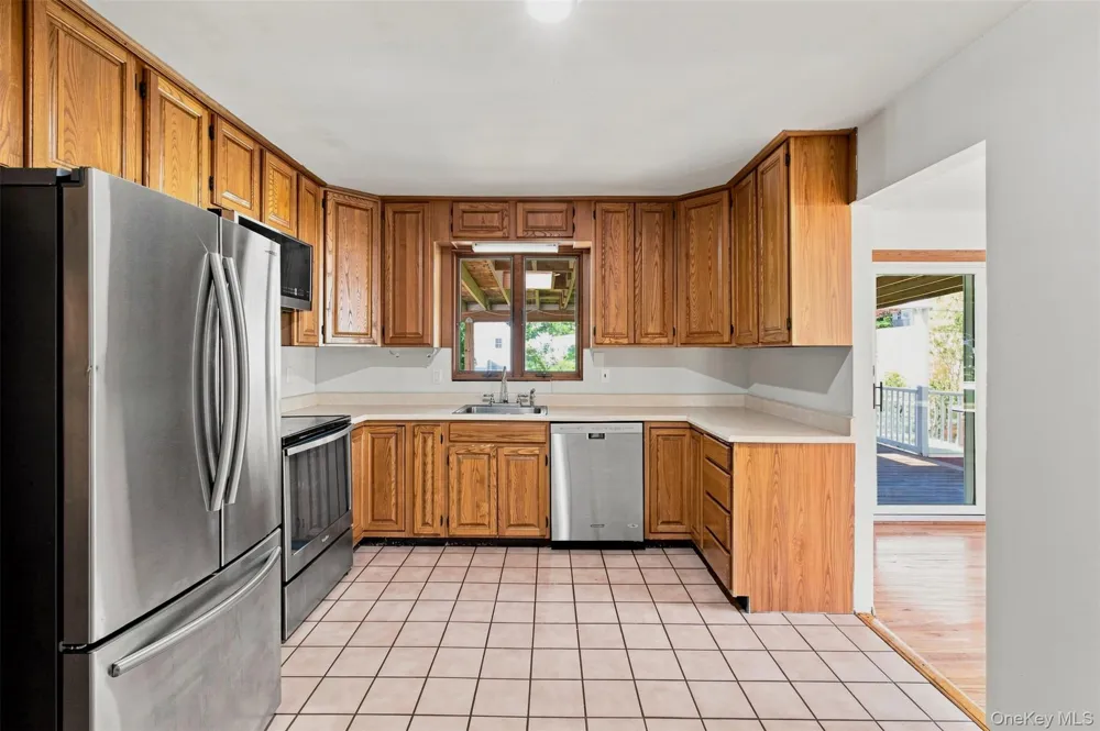 43 Tanya Lane Mahopac, NY 10541