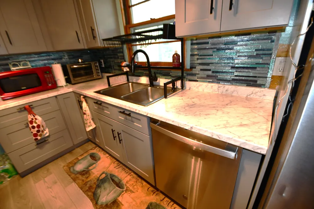 233 Hunter Drive Benton Harbor, MI 49022