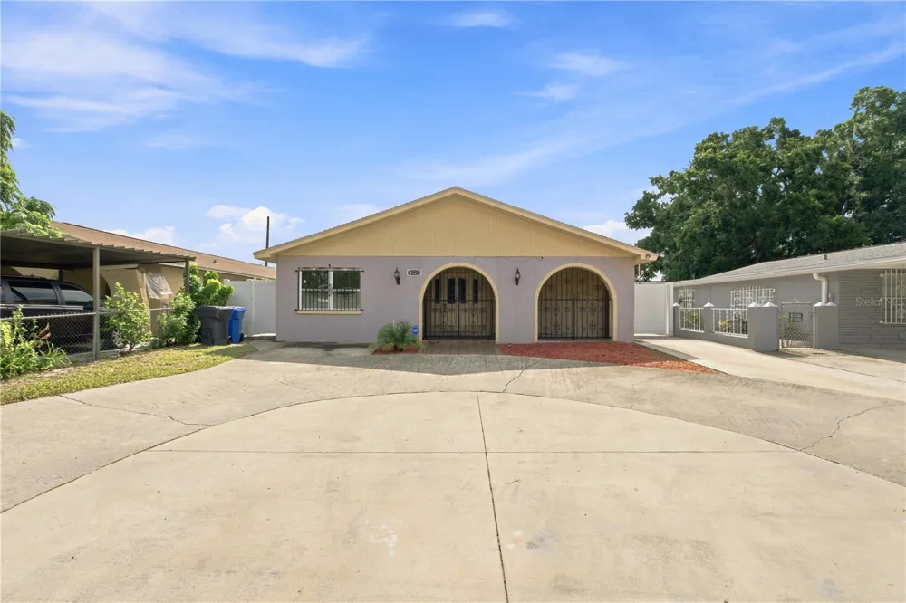 6513 MANHATTAN AVENUE Tampa, FL 33614