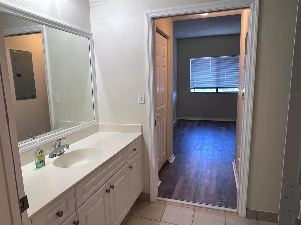 2802 SARENTO PLACE #302 Palm Beach Gardens, FL 33410