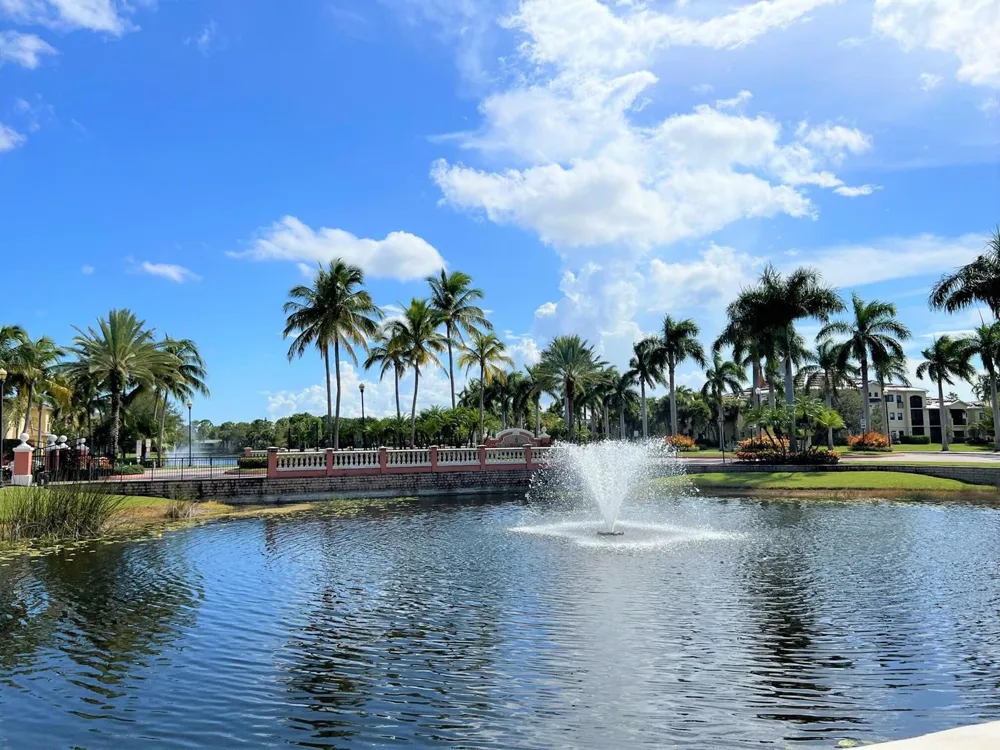 2802 SARENTO PLACE #302 Palm Beach Gardens, FL 33410