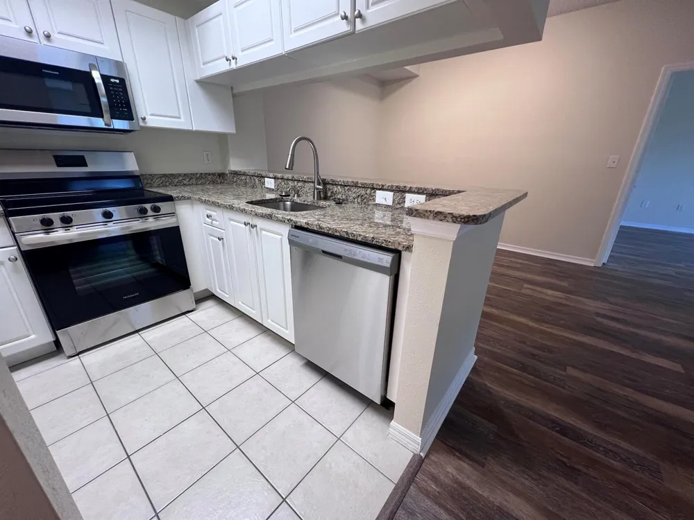 2802 SARENTO PLACE #302 Palm Beach Gardens, FL 33410
