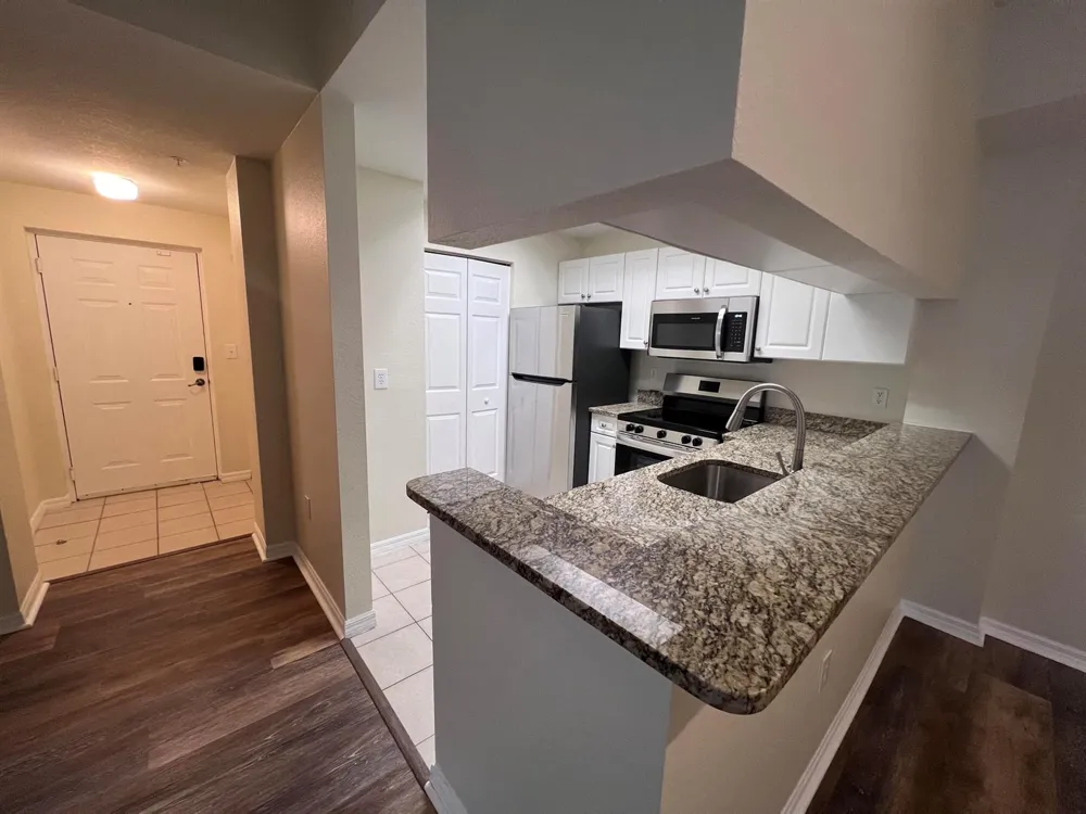 2802 SARENTO PLACE #302 Palm Beach Gardens, FL 33410