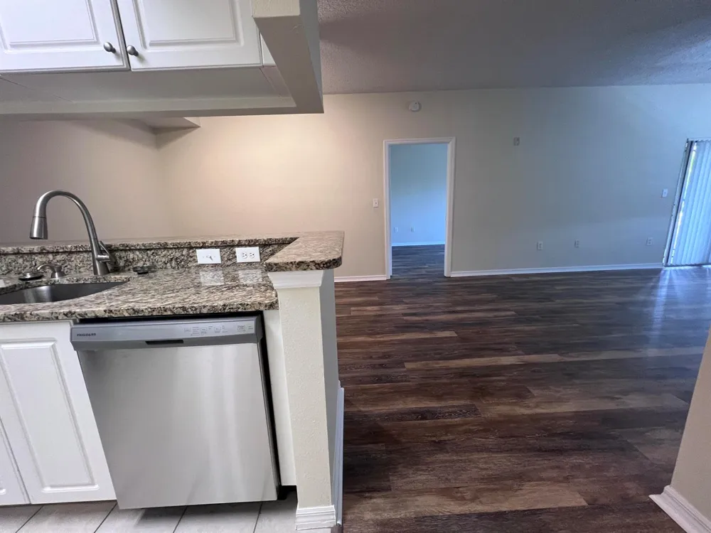 2802 SARENTO PLACE #302 Palm Beach Gardens, FL 33410