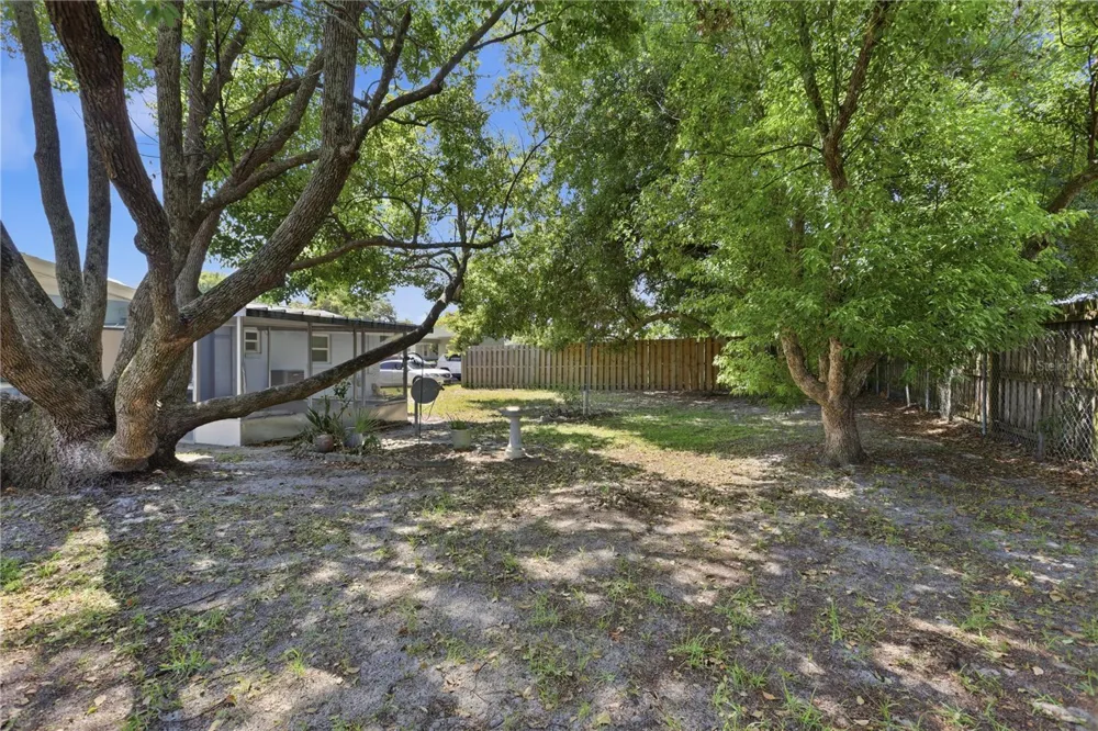 2456 KIMBERLY DRIVE Deltona, FL 32738