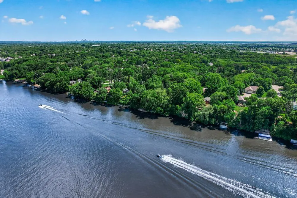 11138 W River Road Champlin, MN 55316
