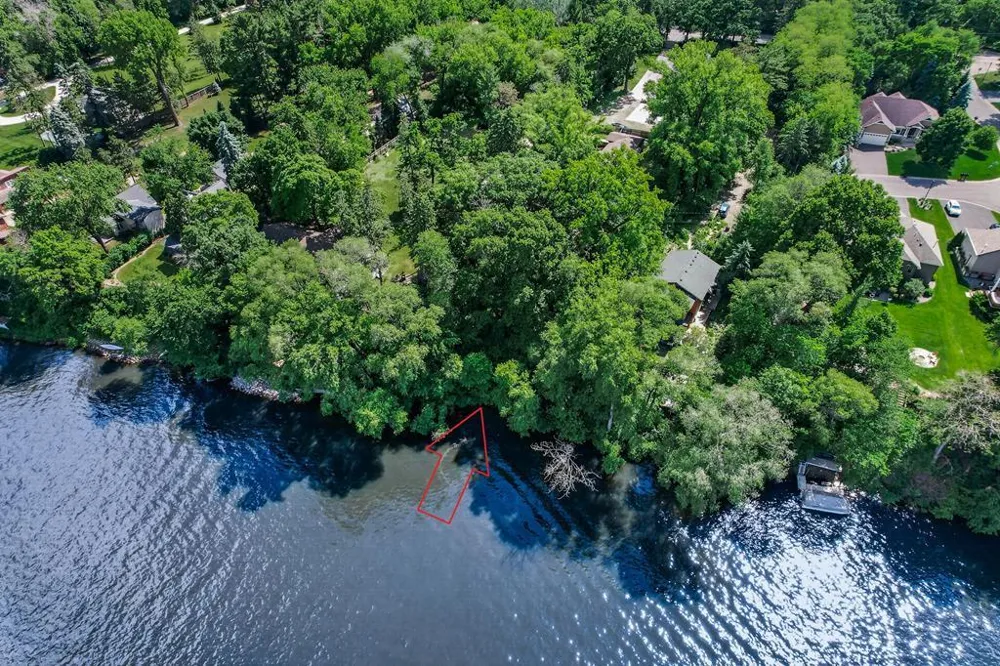 11138 W River Road Champlin, MN 55316