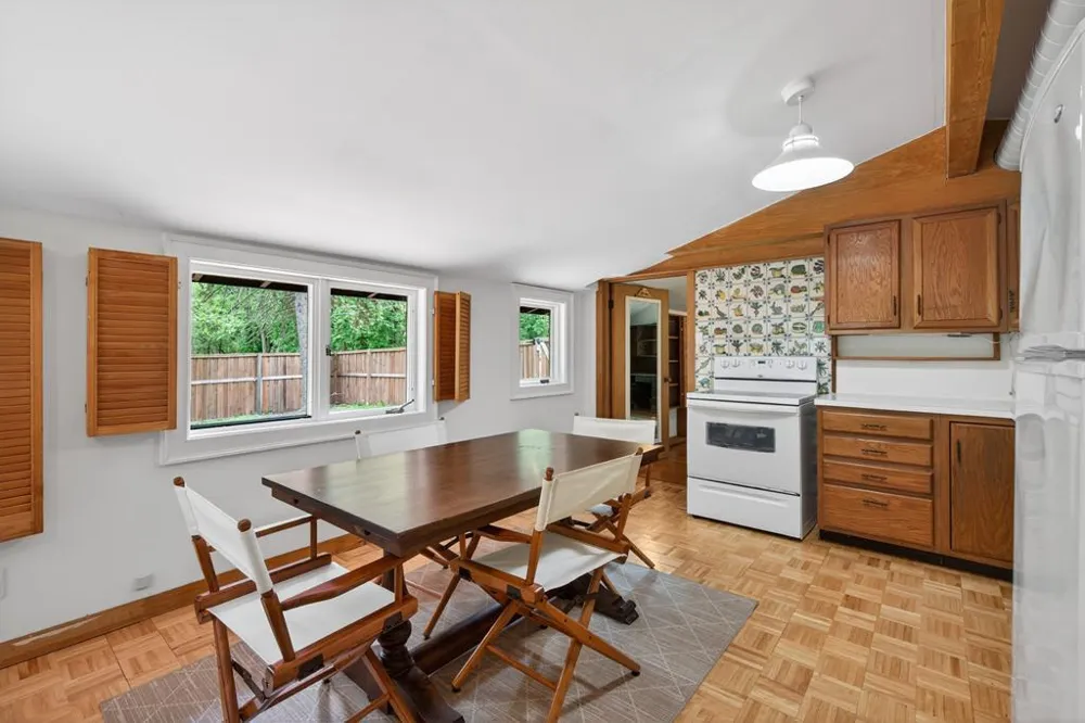 11138 W River Road Champlin, MN 55316