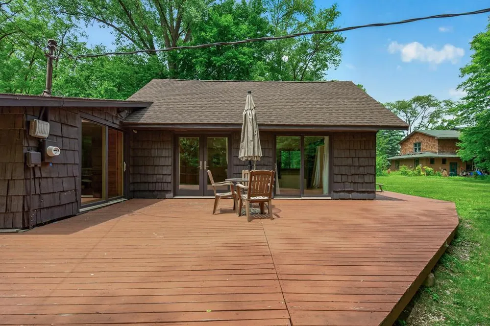 11138 W River Road Champlin, MN 55316