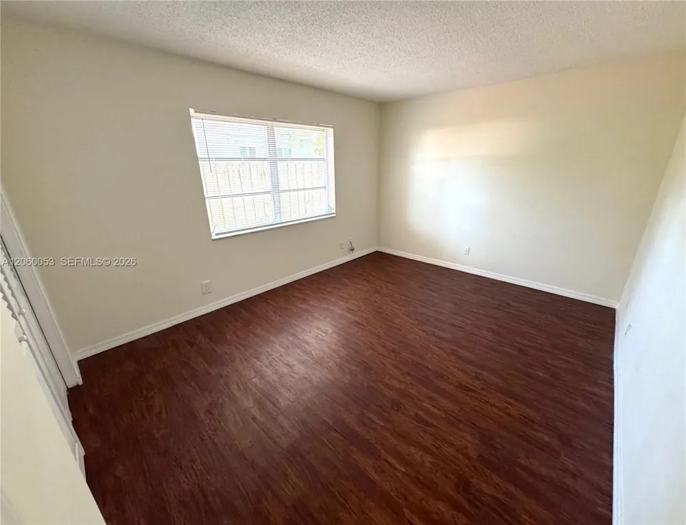 215 NW 25th St #5 Wilton Manors, FL 33311