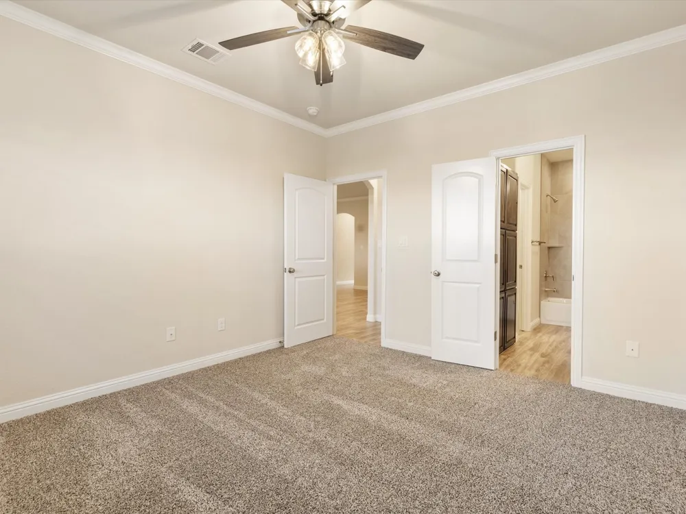 1124 Noble Flair Place Granbury, TX 76049