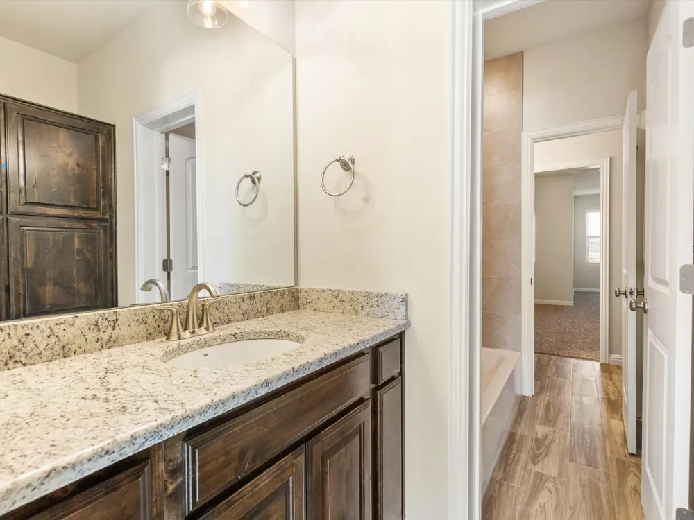 1124 Noble Flair Place Granbury, TX 76049