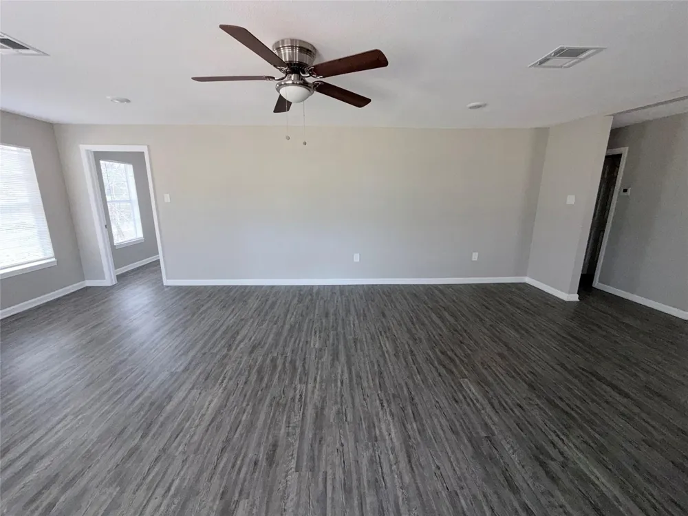 3700 4th Street Bay City, TX 77414