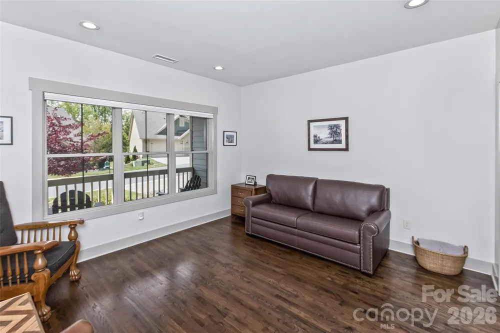 157 Copper Valley Lane Hendersonville, NC 28739