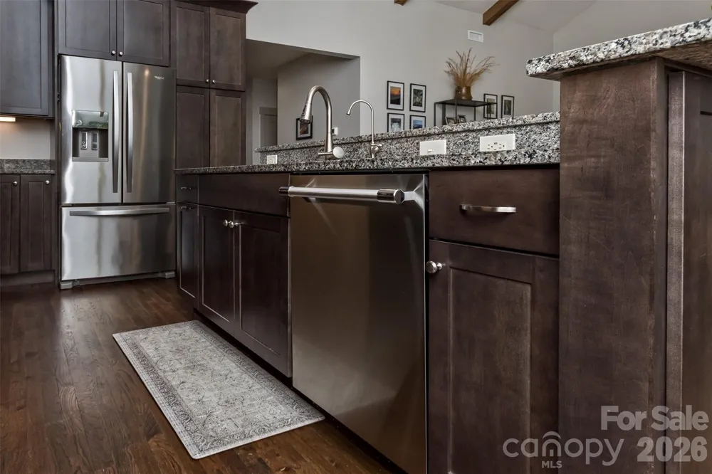 157 Copper Valley Lane Hendersonville, NC 28739