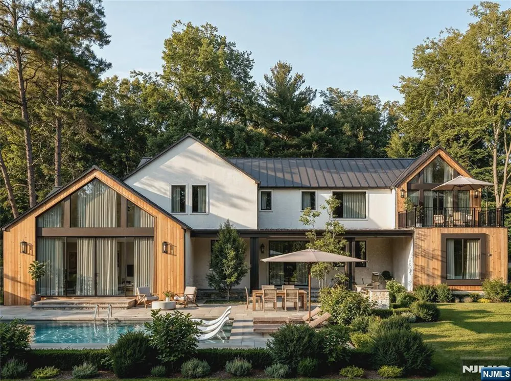 44 Pine Terrace Demarest, NJ 07627