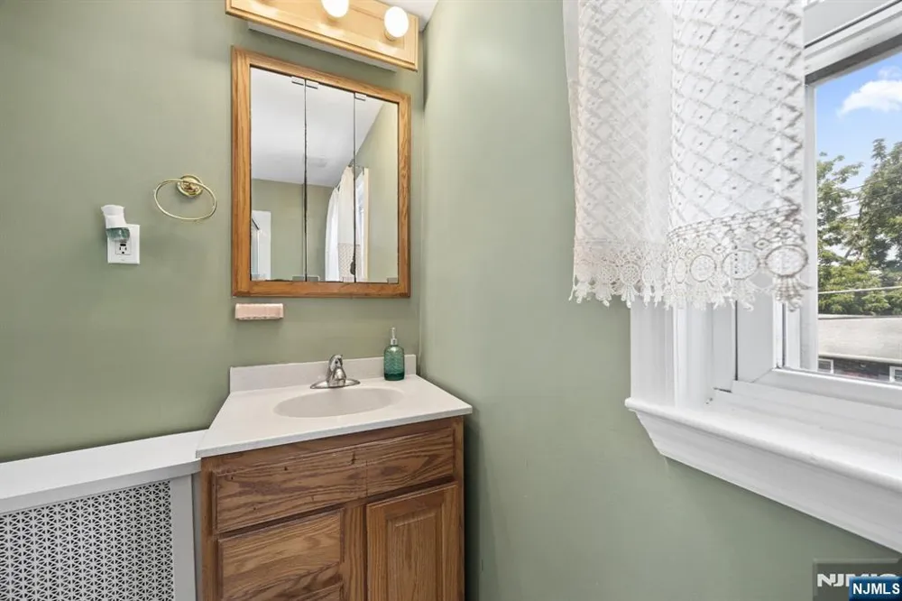 26 Liberty Street Dover Town, NJ 07801