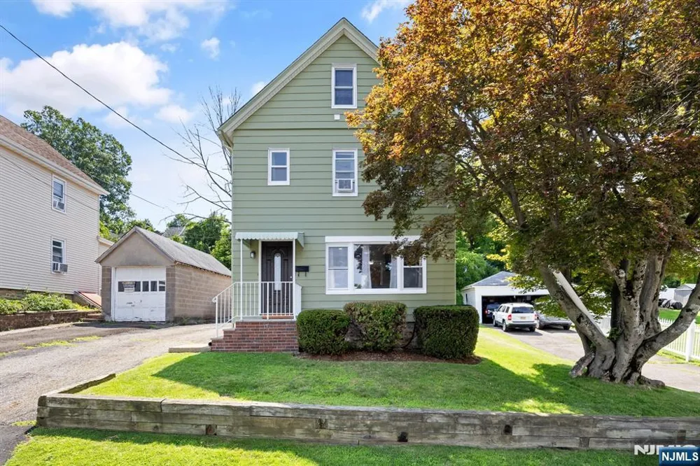 26 Liberty Street Dover Town, NJ 07801
