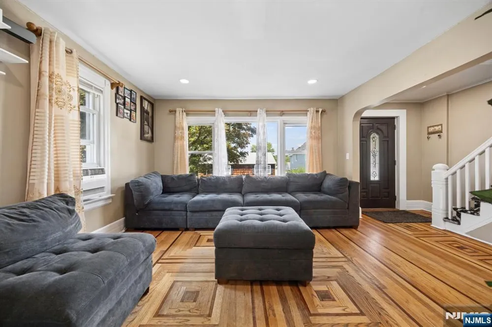 26 Liberty Street Dover Town, NJ 07801