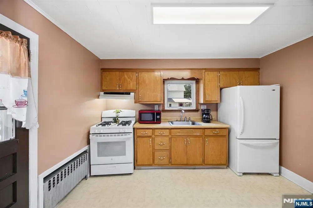 26 Liberty Street Dover Town, NJ 07801