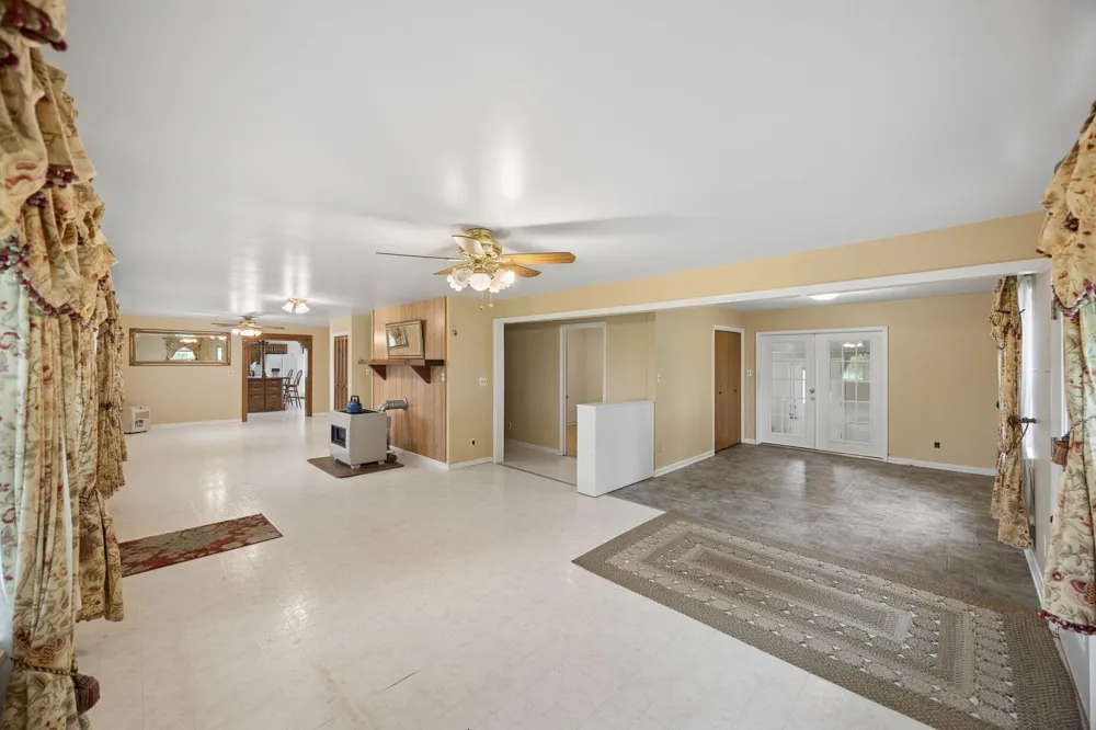 4431 Riggs Road Pikeville, TN 37367
