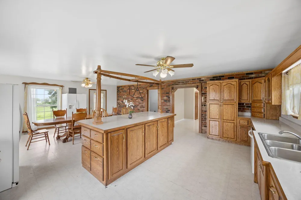 4431 Riggs Road Pikeville, TN 37367
