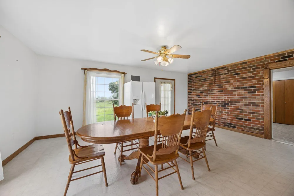 4431 Riggs Road Pikeville, TN 37367