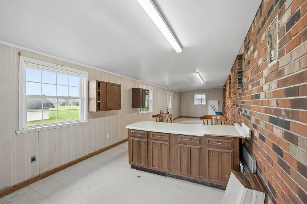 4431 Riggs Road Pikeville, TN 37367