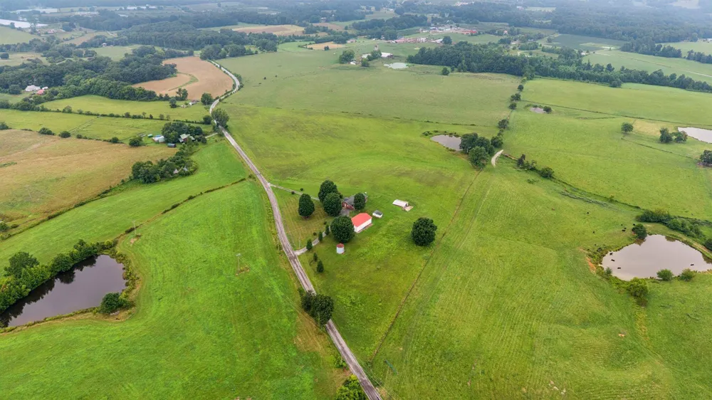 4431 Riggs Road Pikeville, TN 37367