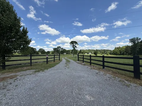 750 Railroad Rd