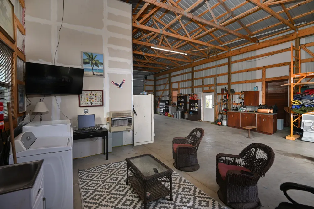 750 Railroad Rd Wartrace, TN 37183