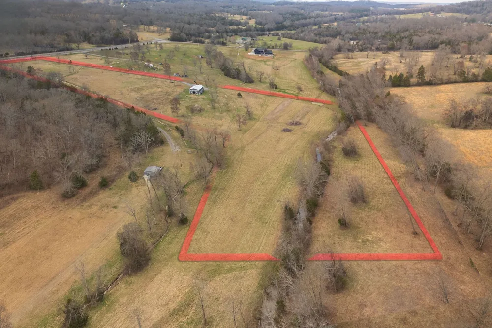 750 Railroad Rd Wartrace, TN 37183