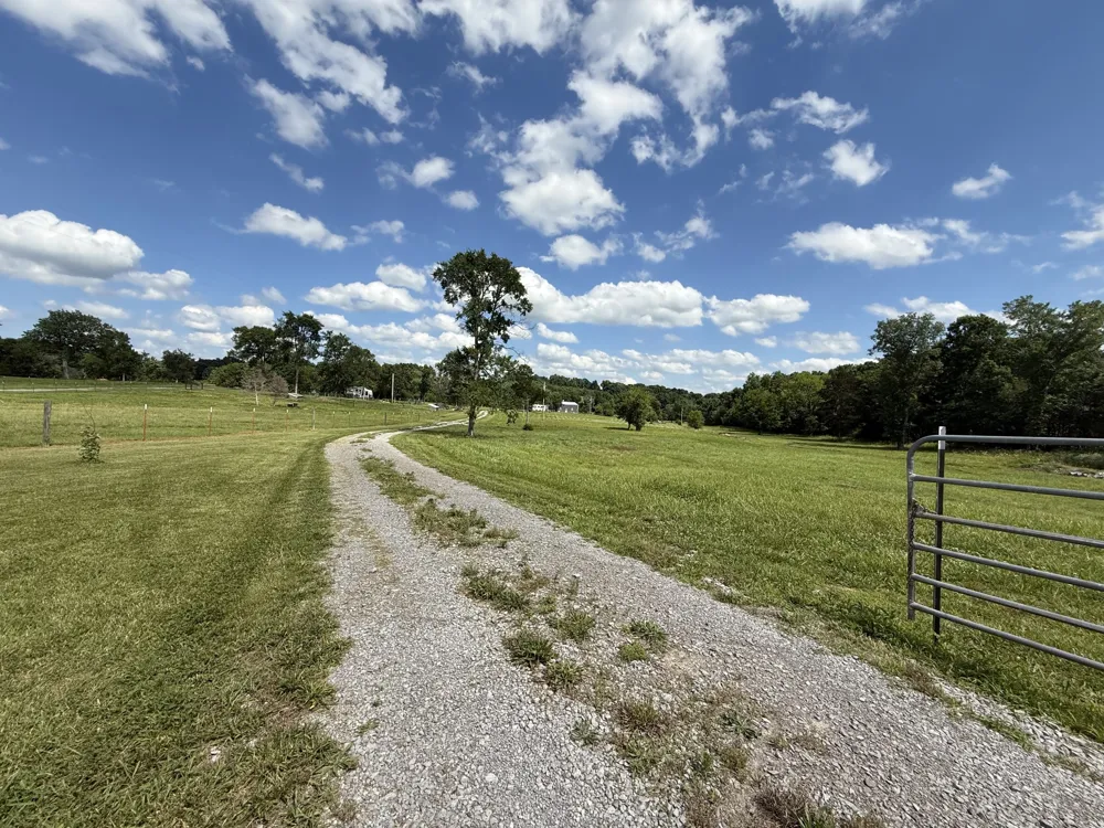 750 Railroad Rd Wartrace, TN 37183