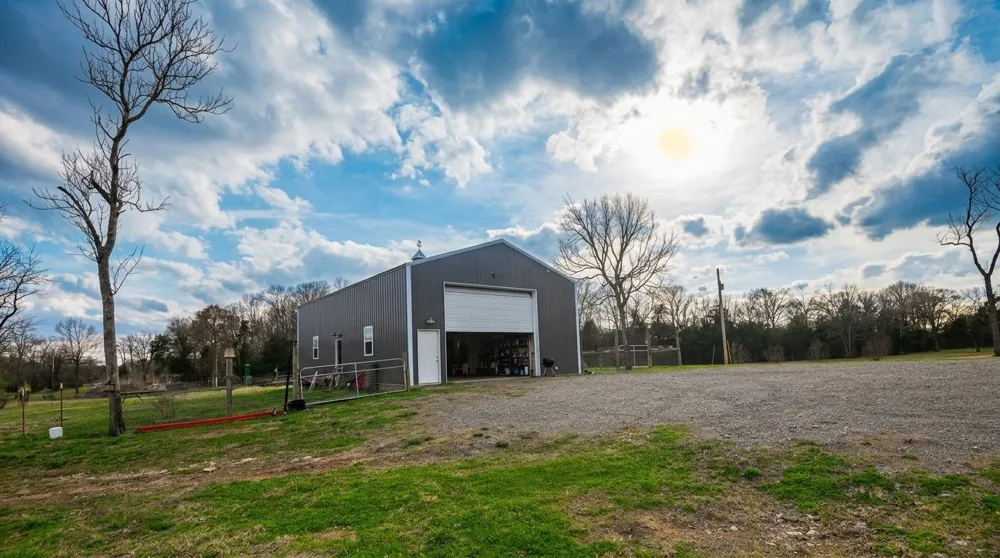 750 Railroad Rd Wartrace, TN 37183
