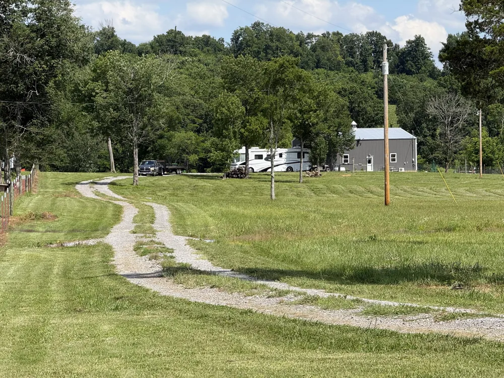 750 Railroad Rd Wartrace, TN 37183