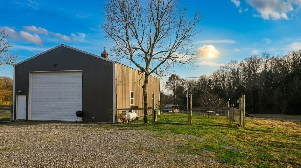 750 Railroad Rd Wartrace, TN 37183