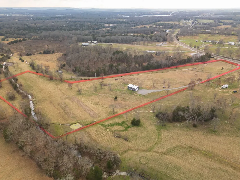 750 Railroad Rd Wartrace, TN 37183