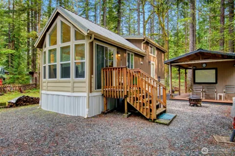 33 2 Wilderness Way