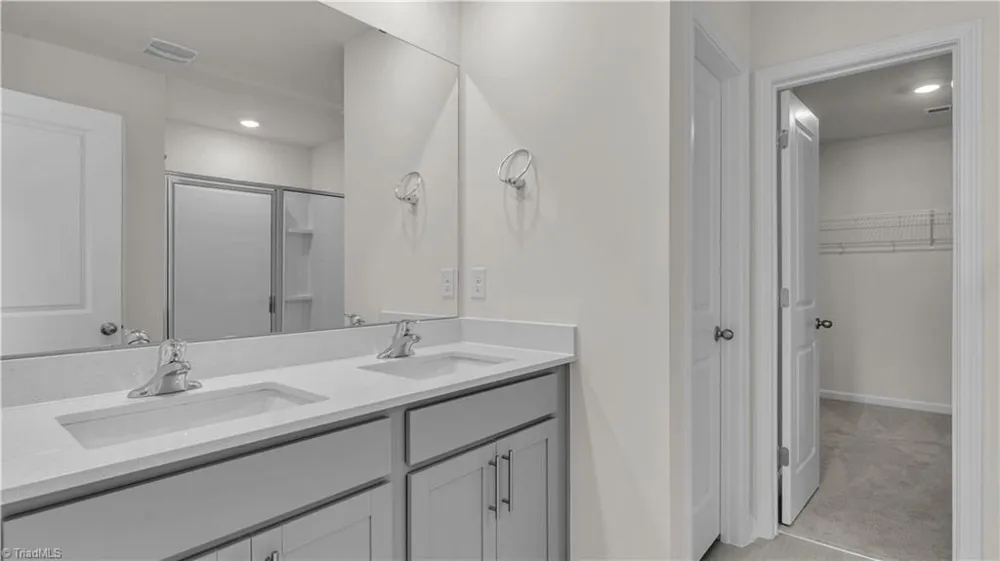 2707 Luxborough Lane Mebane, NC 27302