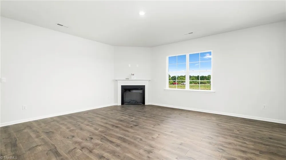 2707 Luxborough Lane Mebane, NC 27302
