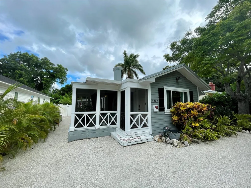 2703 10TH AVENUE W Bradenton, FL 34205