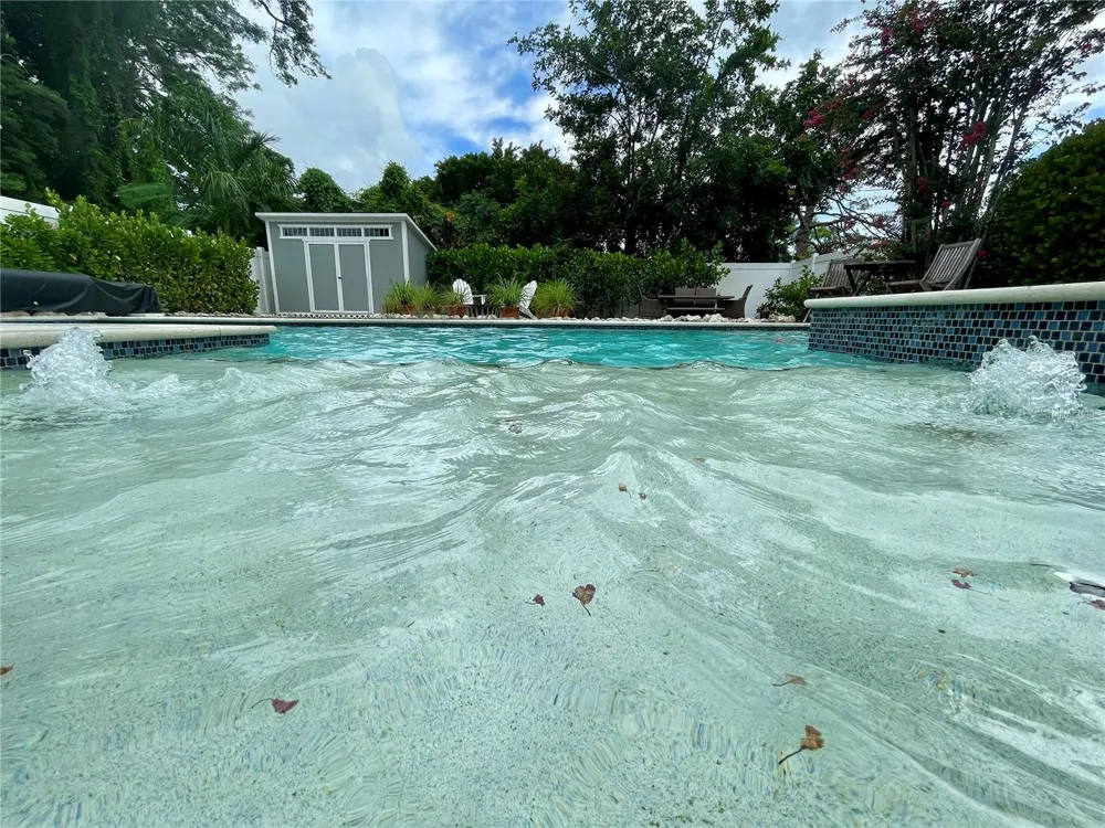 2703 10TH AVENUE W Bradenton, FL 34205