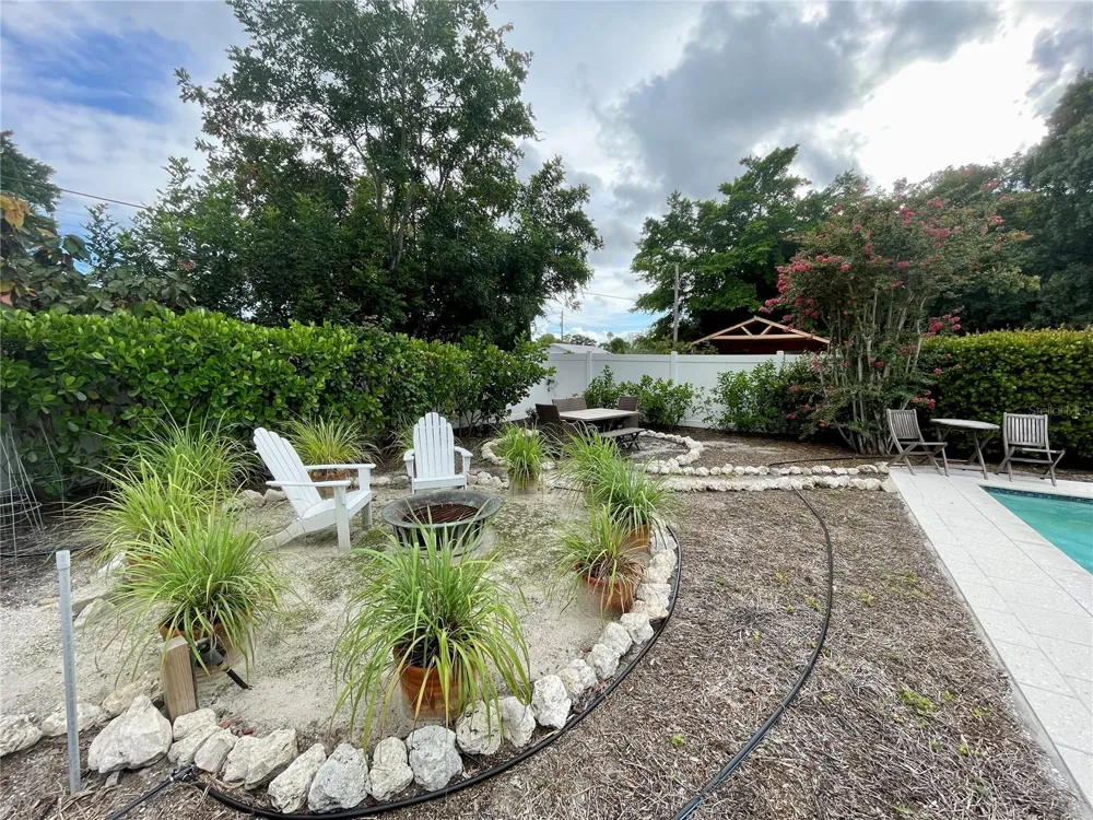 2703 10TH AVENUE W Bradenton, FL 34205