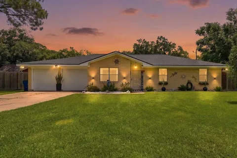 702 Lane Road