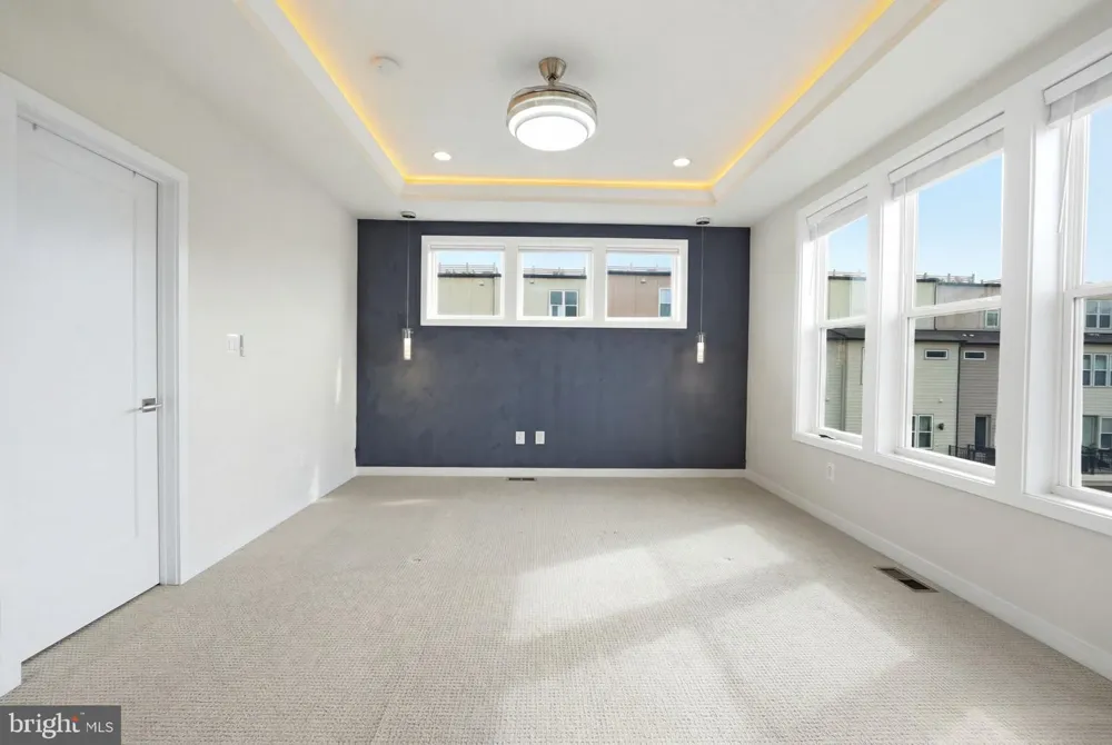 14339 BECKETT GLEN CIRCLE Chantilly, VA 20151