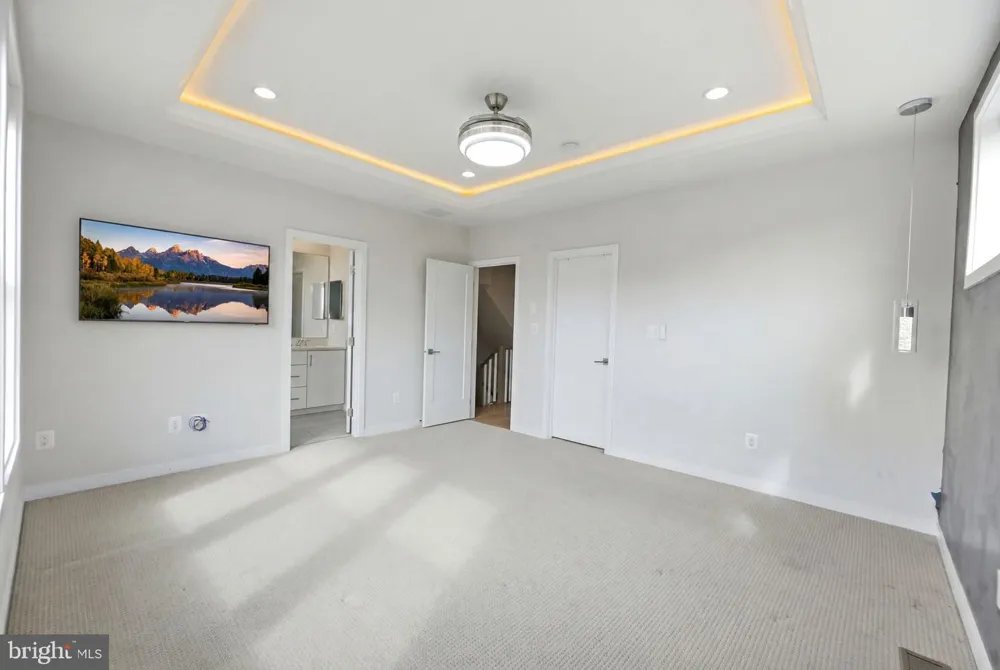 14339 BECKETT GLEN CIRCLE Chantilly, VA 20151