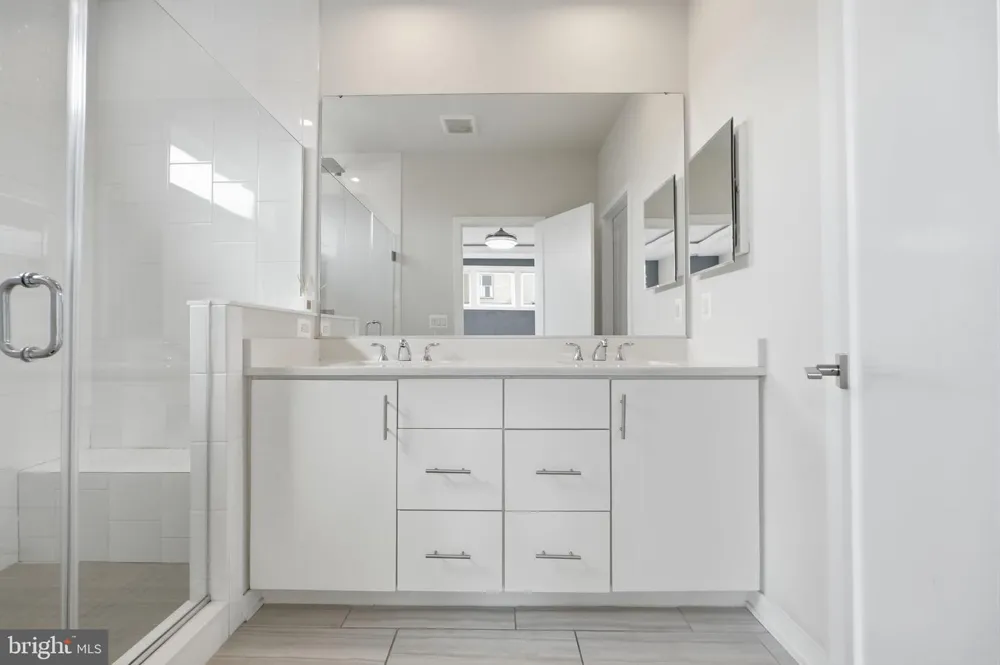 14339 BECKETT GLEN CIRCLE Chantilly, VA 20151